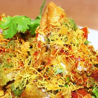Samosa Chaat